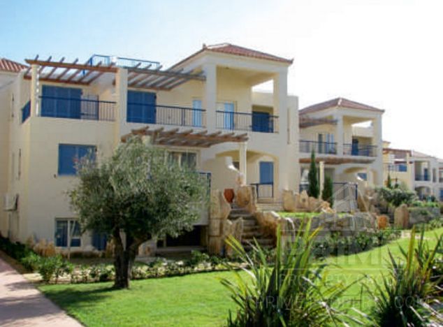 Town house in  (Platanias) for sale