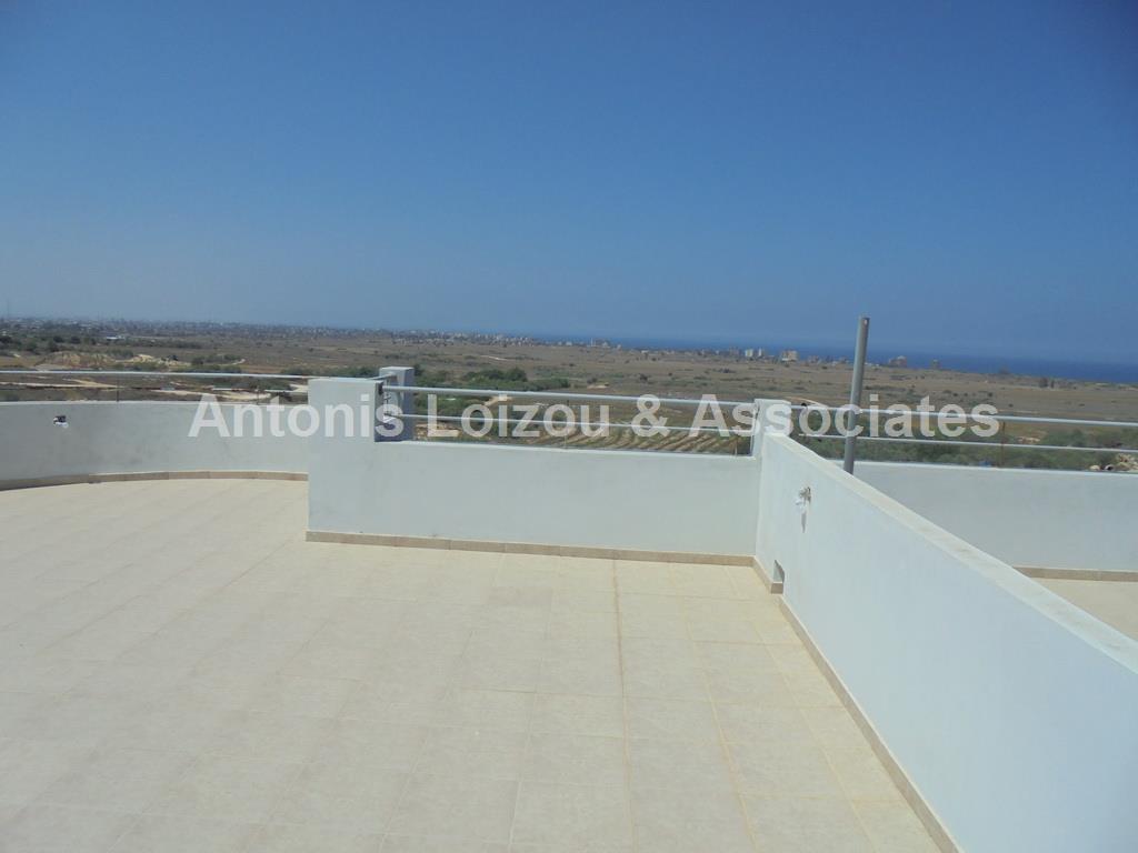 Penthouse in Famagusta (Derynia) for sale