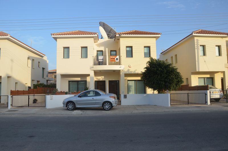 House in Famagusta (Dherynia) for sale