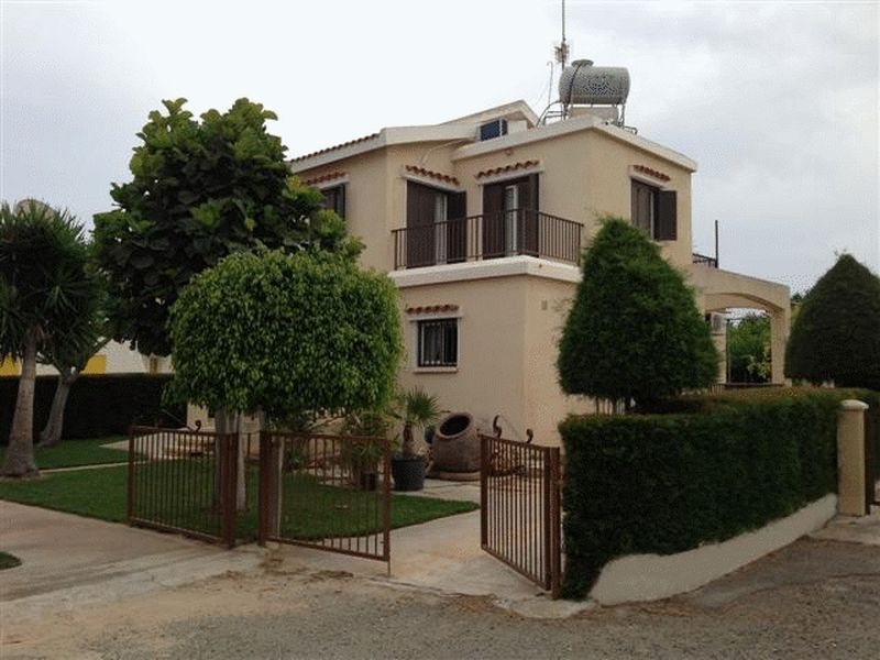House in Famagusta (Pernera) for sale