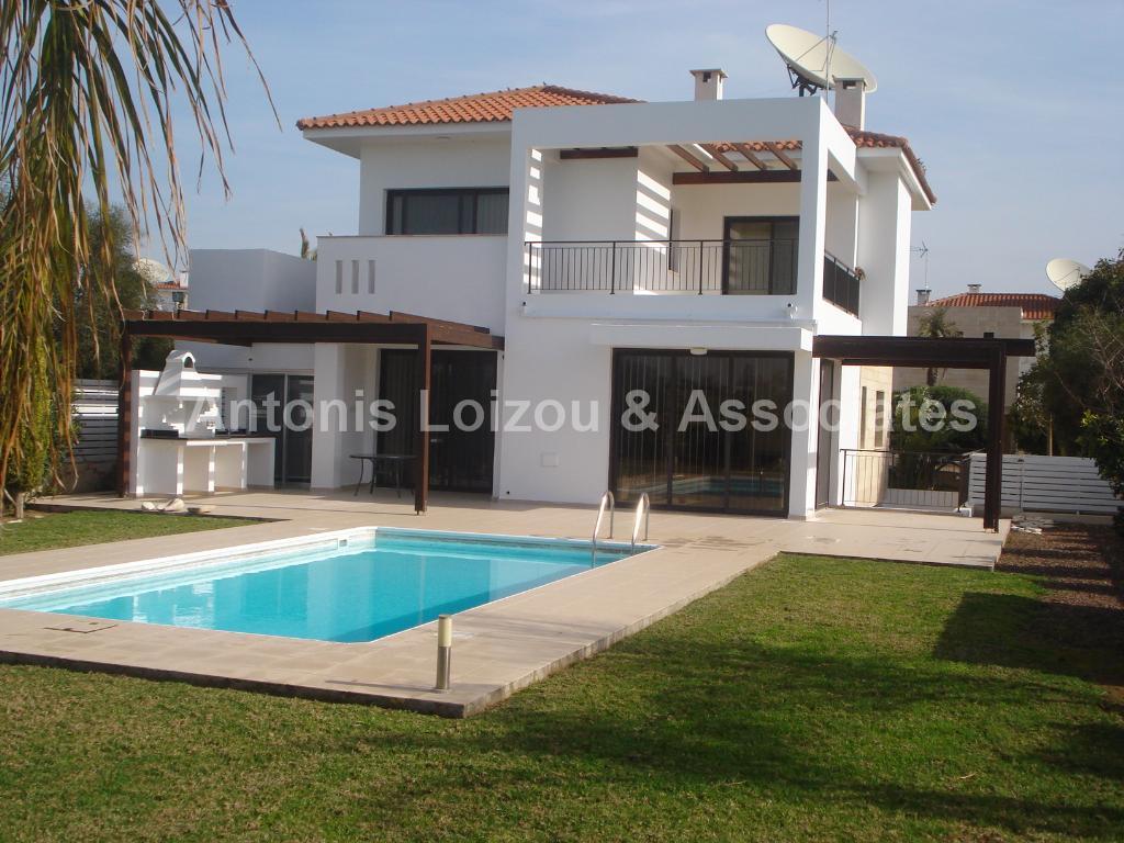 Detached House in Larnaca (Agios Theodoros) for sale