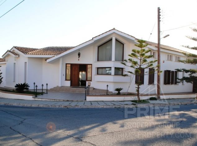 Sale of villa, 400 sq.m. in area: Cineplex - properties for sale in cyprus