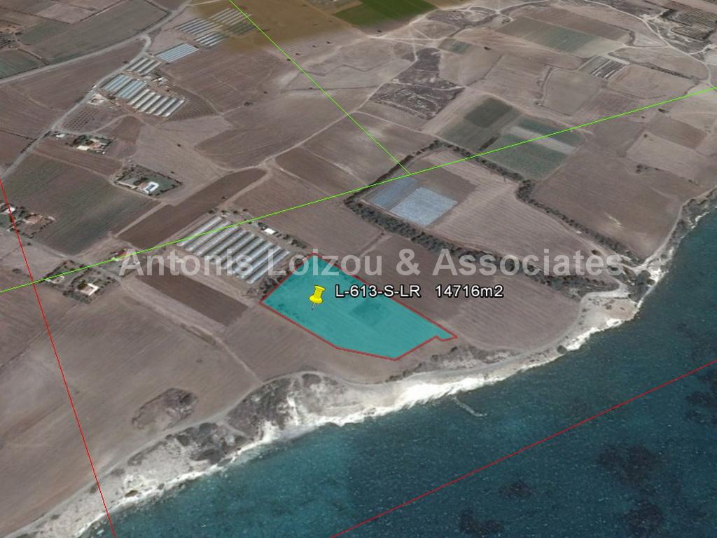Field in Larnaca (Mazotos) for sale