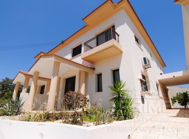 Sale of villa, 150 sq.m. in area: Oroklini -