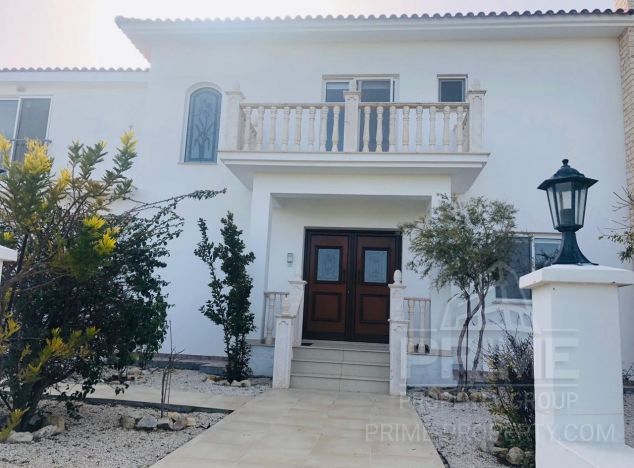 Villa in Larnaca (Skarinou) for sale