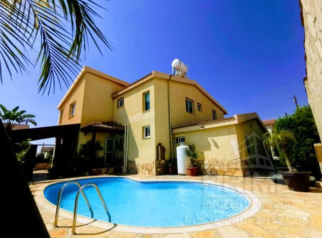 Villa in Larnaca (Tersefanou) for sale
