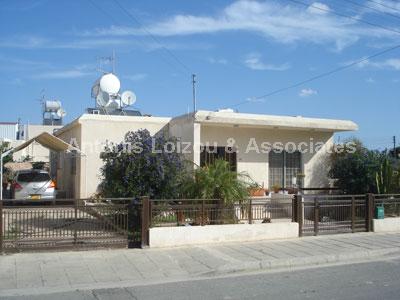 Bungalow in Larnaca (Dhekelia Road) for sale