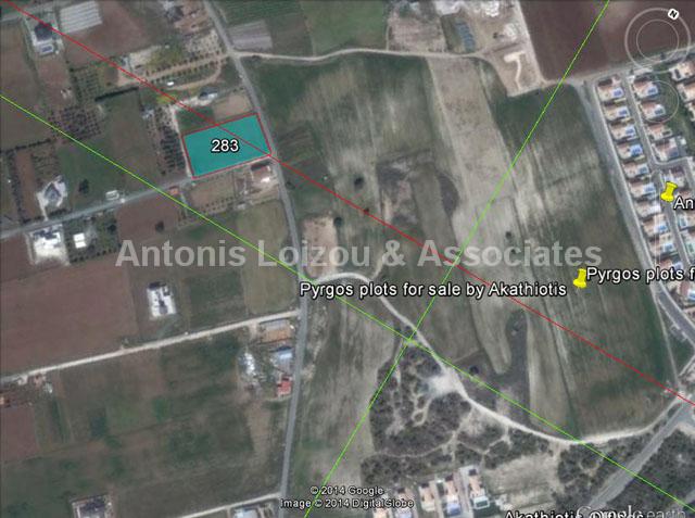 Field in Larnaca (Pervolia) for sale