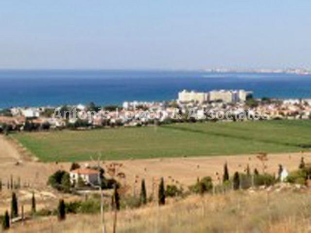 Field in Larnaca (Pyla) for sale
