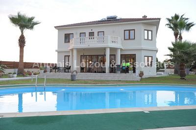Detached Villa in Larnaca (Pyla) for sale
