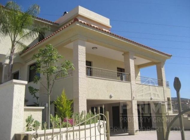 Villa in Limassol (Agios Athanasios) for sale