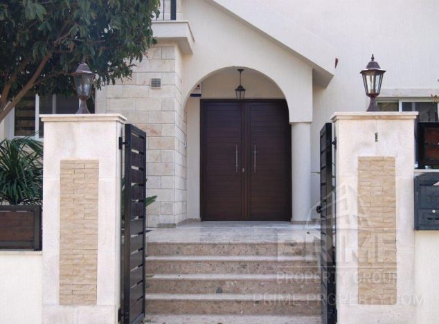 Sale of villa, 360 sq.m. in area: Agios Tychonas -