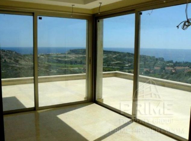 Sale of villa, 800 sq.m. in area: Agios Tychonas -