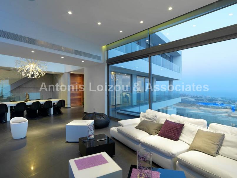 Detached Villa in Limassol (Ayios Tychonas) for sale