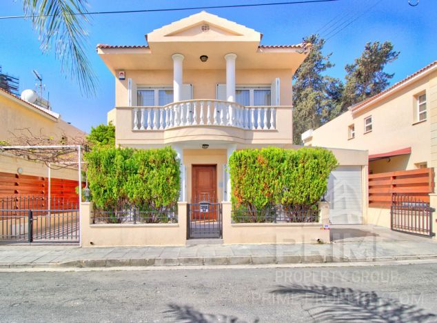 Sale of villa, 220 sq.m. in area: Crown Plaza -