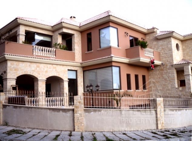 Villa in Limassol (Ekali) for sale