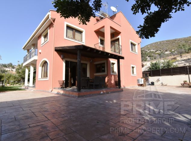 Villa in Limassol (Fasoula) for sale