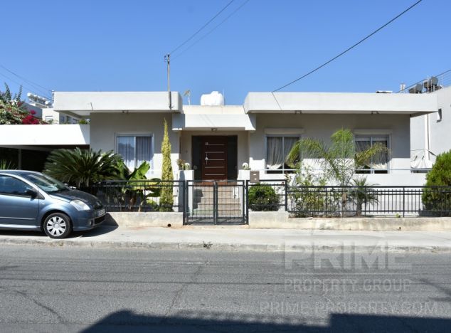 Bungalow in Limassol (Mesa Geitonia) for sale