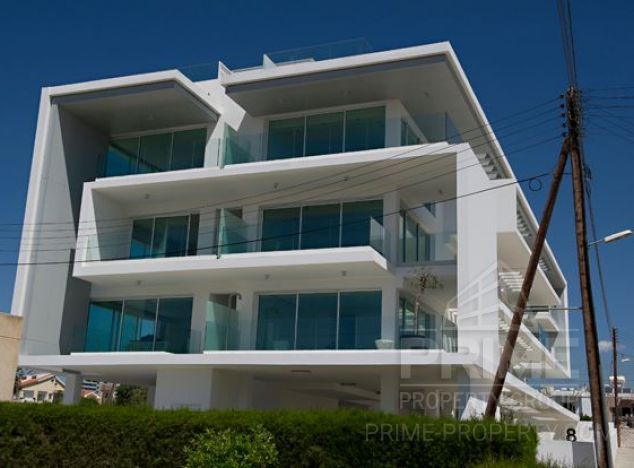 Garden Apartment in Limassol (Mesa Geitonia) for sale