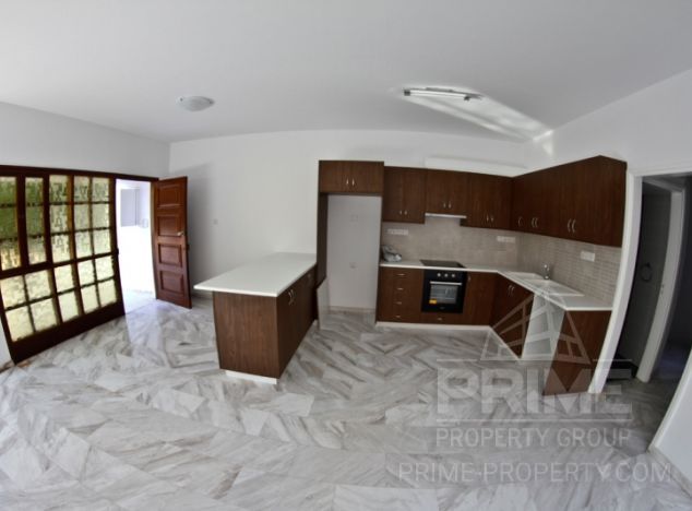 Town house in Limassol (Mesa Geitonia) for sale