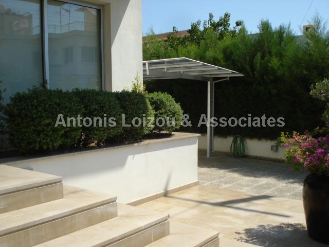 Detached House in Limassol (Mesa Yeitonia) for sale