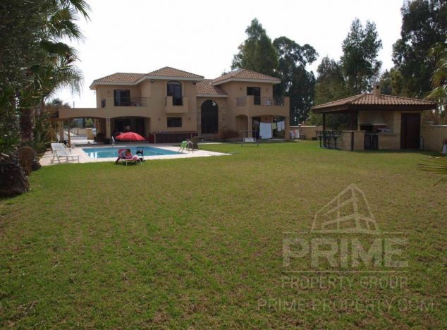 Sale of villa, 300 sq.m. in area: Moni - properties for sale in cyprus