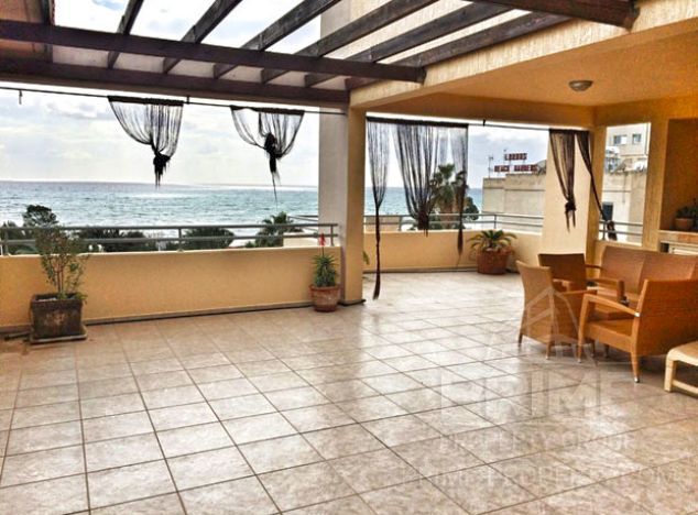 Penthouse in Limassol (Mouttagiaka) for sale