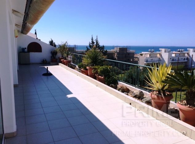 Penthouse in Limassol (Pareklissia) for sale