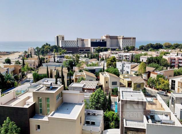 Penthouse in Limassol (Parklane) for sale