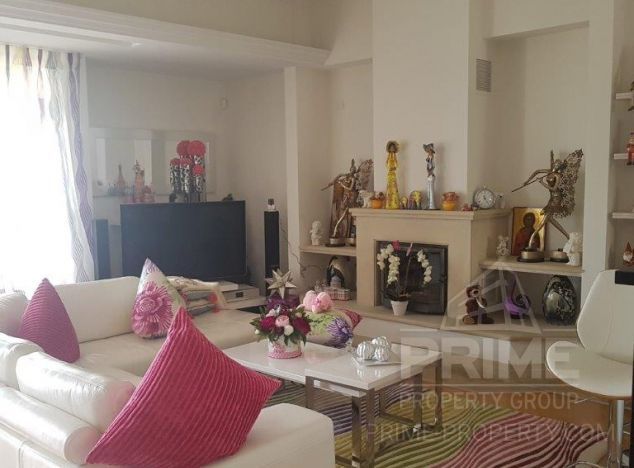 Town house in Limassol (Parklane) for sale