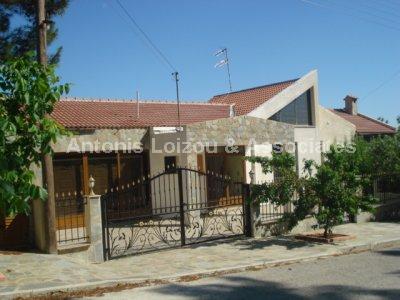 Detached House in Limassol (Kalogyroi) for sale