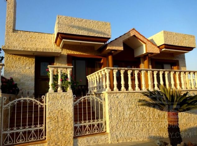 Sale of villa, 190 sq.m. in area: Pyrgos -