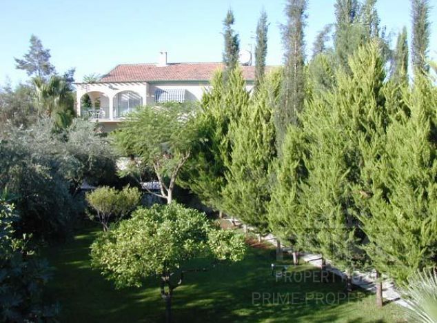 Villa in Limassol (Pyrgos) for sale