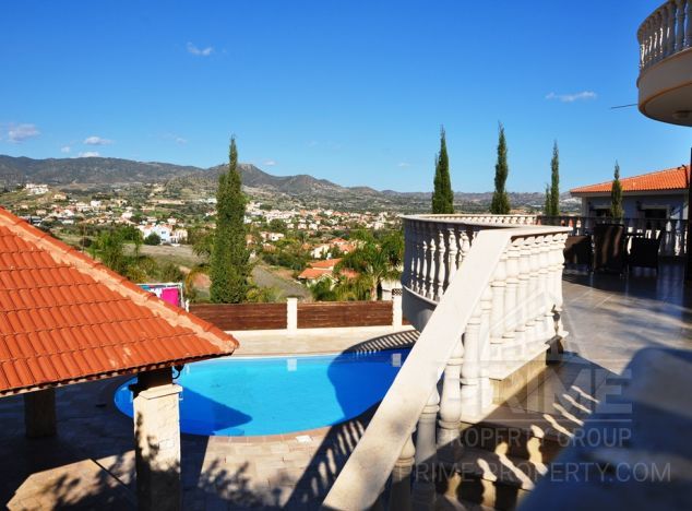 Sale of villa, 380 sq.m. in area: Pyrgos -