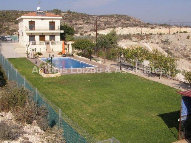Detached House in Limassol (Sfalagiotissa) for sale
