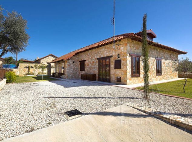 Sale of villa, 300 sq.m. in area: Souni -