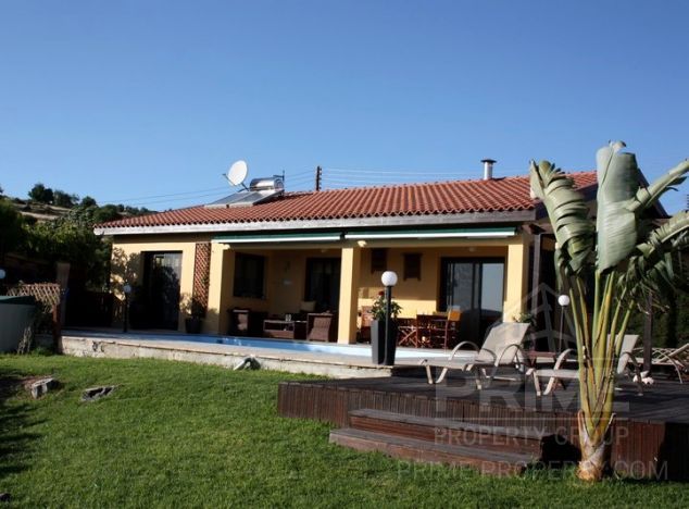 Villa in Limassol (Spitali) for sale