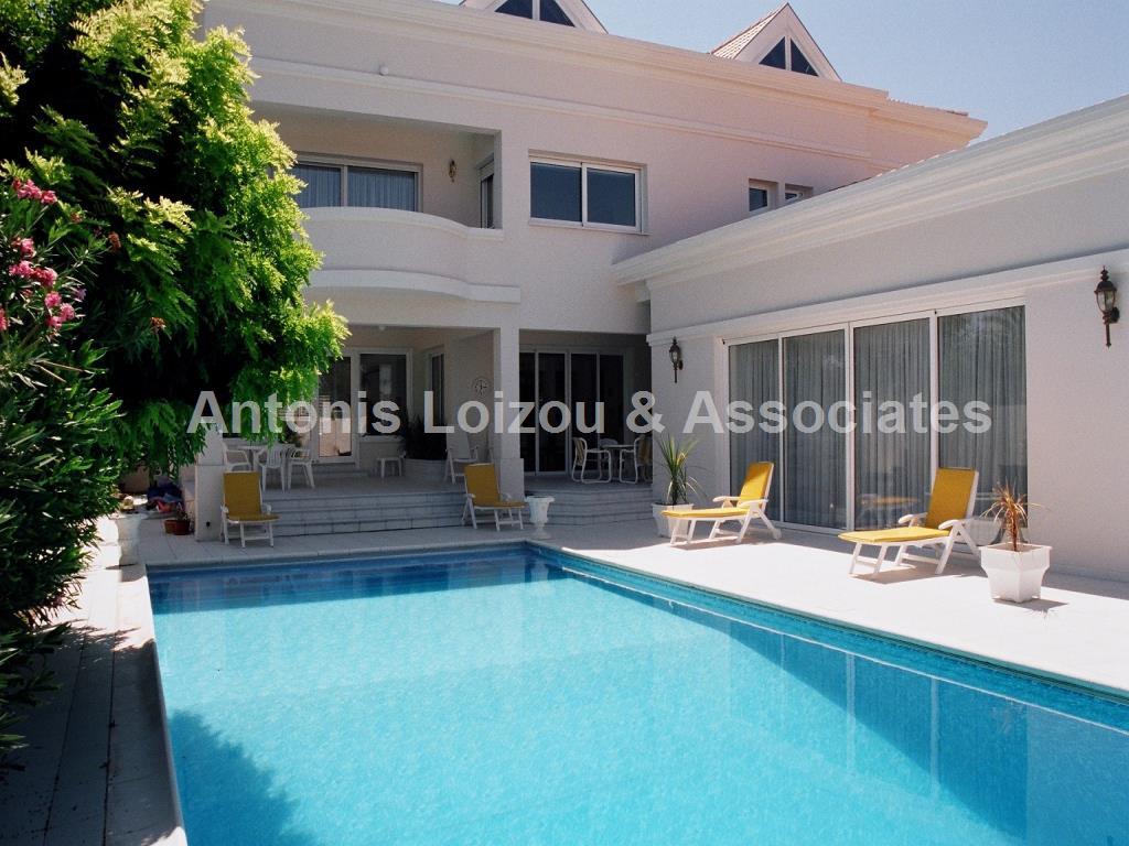 6 Bedroom Villa with swimming pool in Engomi properties for sale in cyprus