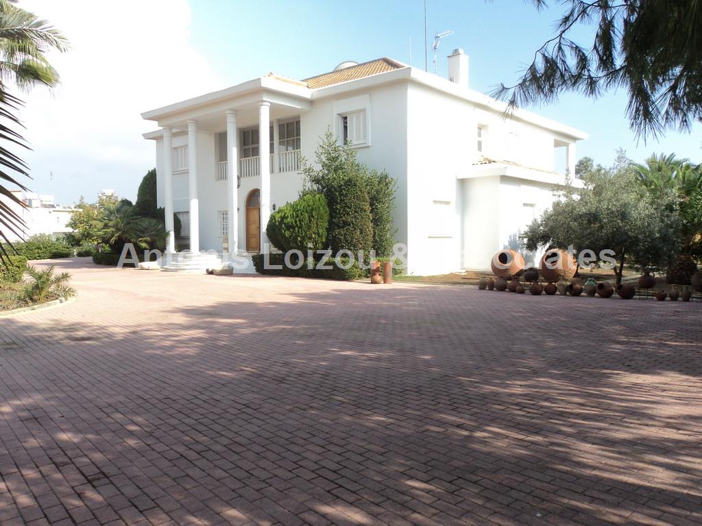 Villa in Nicosia (Engomi) for sale