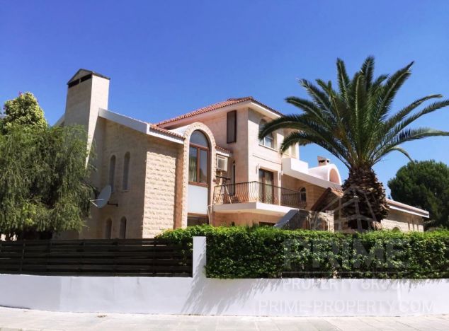 Villa in Nicosia (Strovolos) for sale