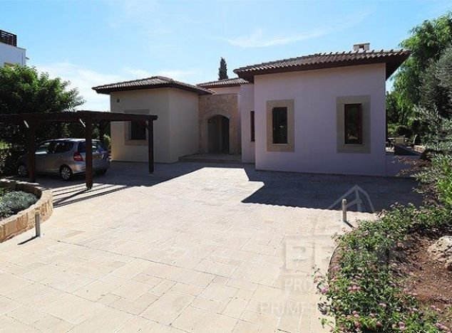 Sale of villa, 250 sq.m. in area: Aphrodite Hills -