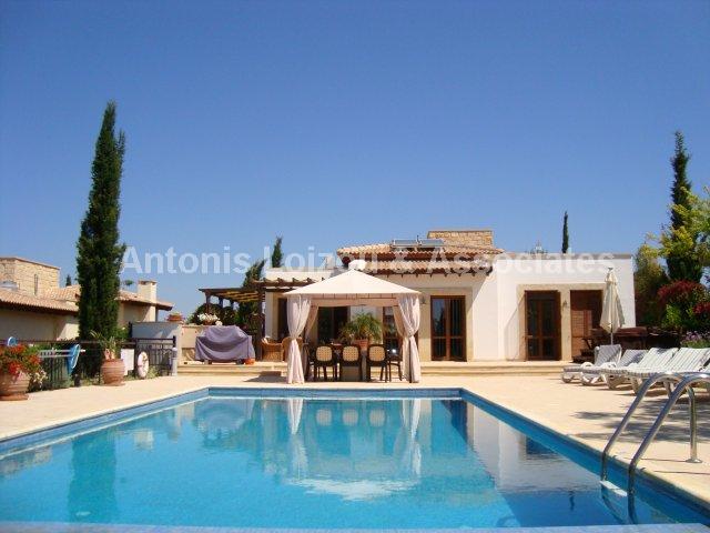 Detached House in Paphos (Aphrodite Hills) for sale