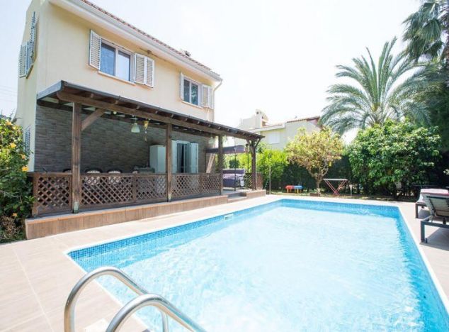 Sale of villa, 192 sq.m. in area: Coral Bay -