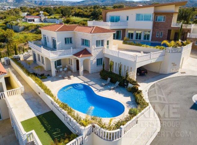 Sale of villa, 294 sq.m. in area: Coral Bay -