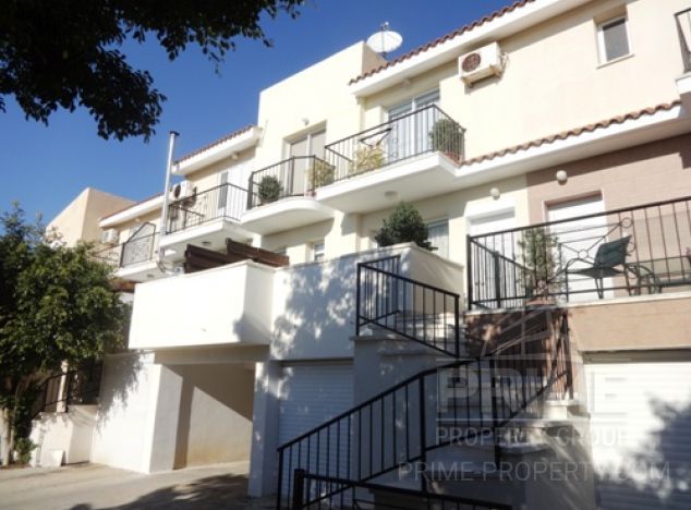 Town house in Paphos (Emba) for sale