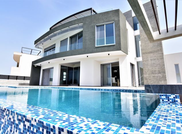 Villa in Paphos (Geroskipou) for sale
