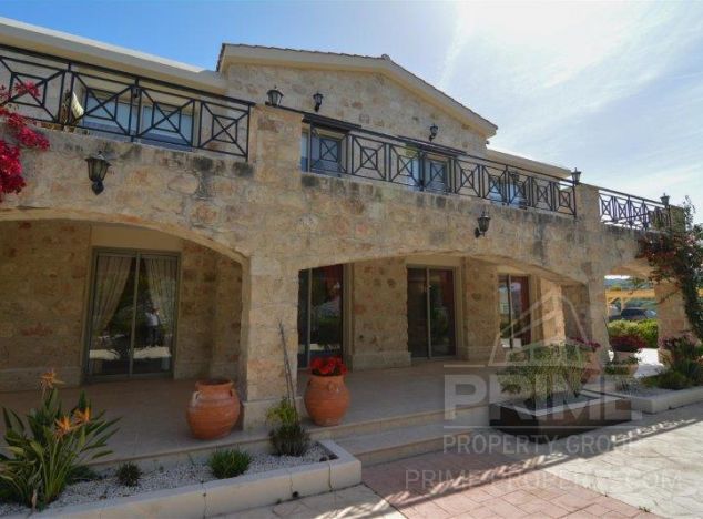 Villa in Paphos (Giolou) for sale