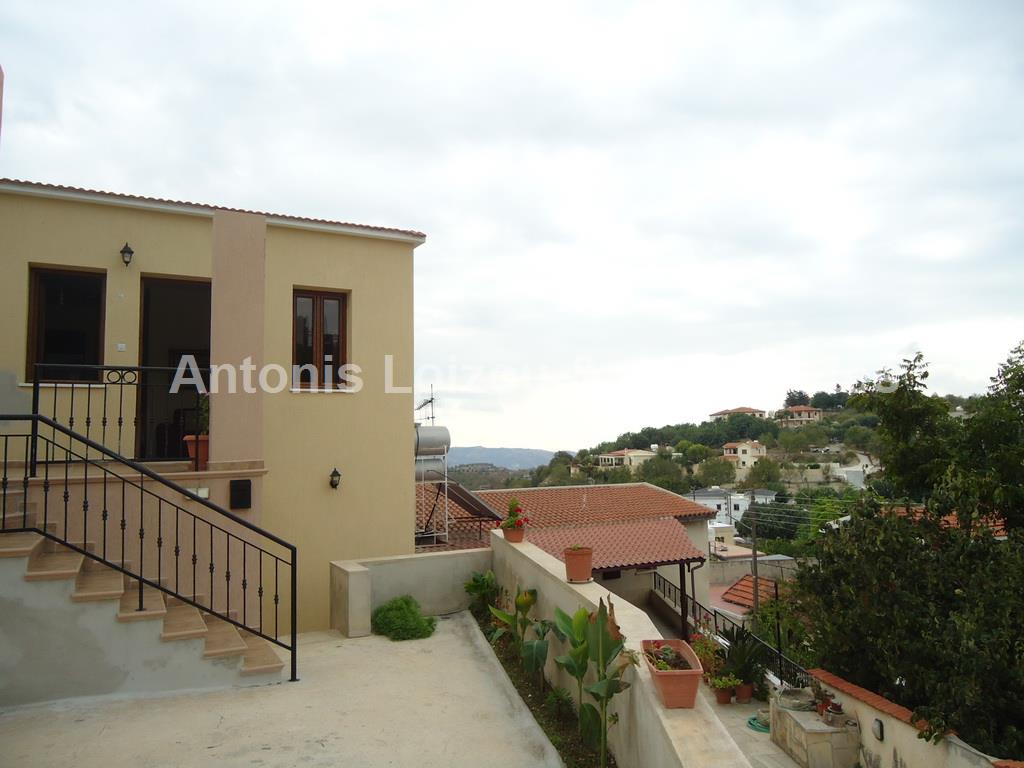 Detached House in Paphos (Kallepia) for sale