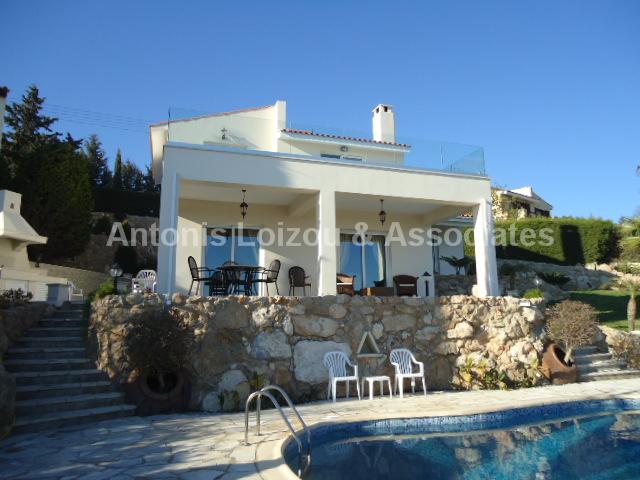 Detached House in Paphos (Kamares ) for sale