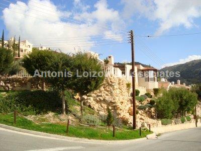 Bungalow in Paphos (Kamares) for sale